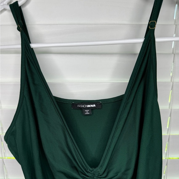 NWOT Fashion nova ruched dress - Picture 5 of 5